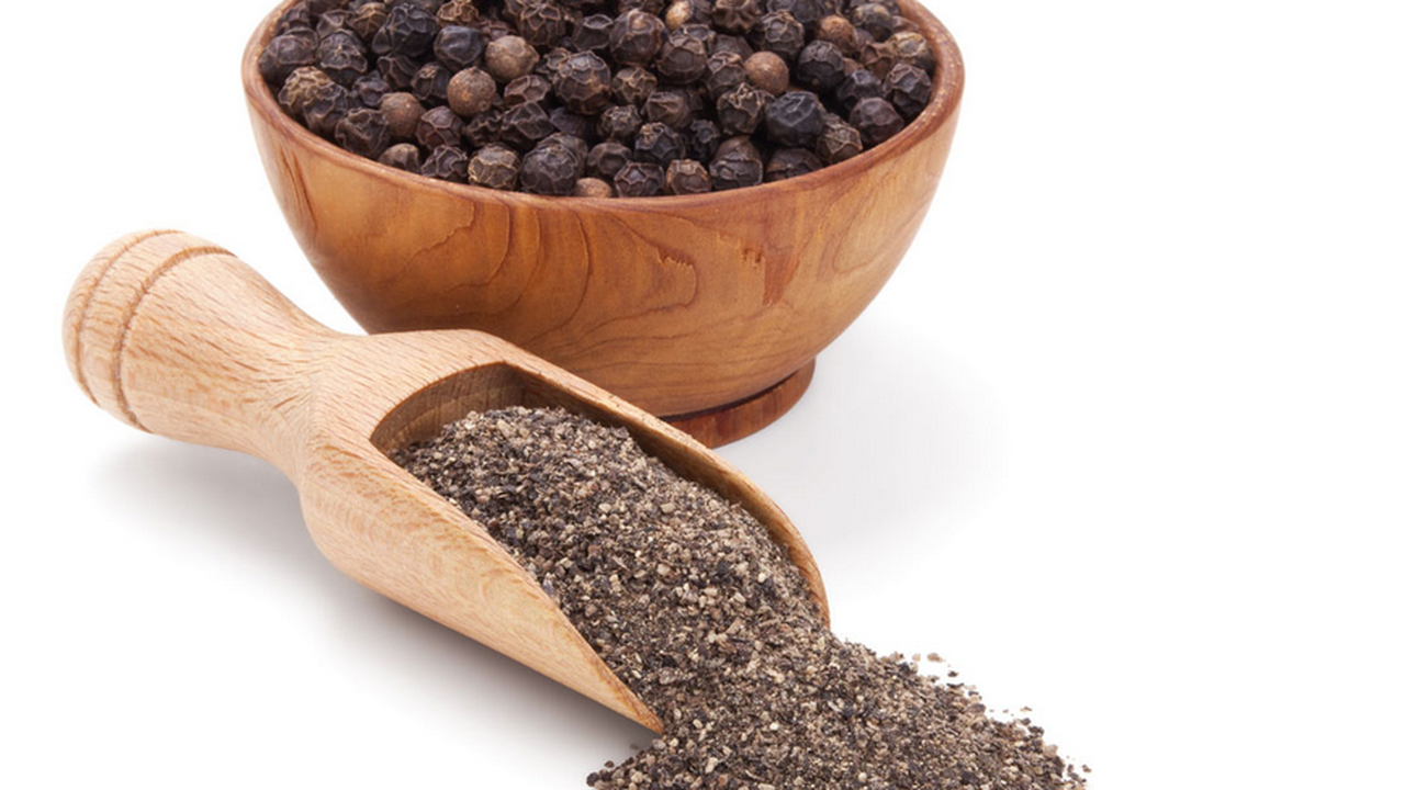 Lada Hitam Bisa Bantu Kurangi Keinginan Meroko