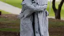 Sebuah patung yang dipajang di pameran patung bertajuk Sculpture by the Sea di Pantai Cottesloe di Perth, Australia, pada 6 Maret 2020. Ajang pameran patung terbesar gratis untuk publik di dunia ini berlangsung hingga 23 Maret 2020 mendatang. (Xinhua/Zhou Dan)