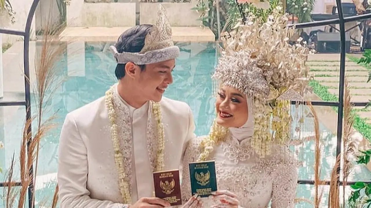 Resmi Menikah dengan Dinda Hauw, Ini 6 Potret Transformasi Rey Mbayang