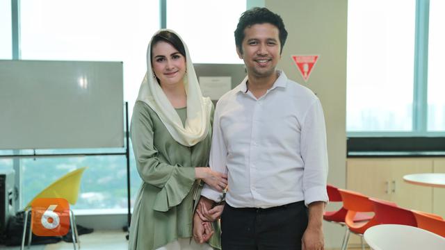 [Bintang] Arumi Bachsin dan Emil Dardak