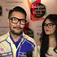 Menghadiri Jakarta Fashion Week 2016, Ferry Salim mengenakan pakaian santai dan elegan, Ia juga berencana di tahun depan akan mengeluarkan produk sepatu dan kosmetik.