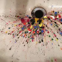 Tercipta karena 'kecelakaan', 10 motif seni ini bikin kamu eyegasm~