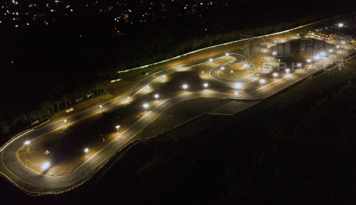 Sirkuit Mijen ini terletak di daerah Semarang, Jawa Tengah. Panjang total sirkuit ini mencapai 1,5 km dengan lebar 9-12 meter. High speed corner dan chicane menjadi tantangan tersendiri bagi para pembalap untuk bisa menentukan racing line yang efektif di setiap lapnya. (Source: trialgame.id)