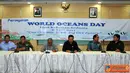 Citizen6, Jakarta: Menteri Kelautan dan Perikanan Fadel Muhammad bersama Menhan Poernomo Yusgiantoro mengadakan konferensi pers terkait World Oceans Day (WOD) di Gedung KKP,Jakarta. (Pengirim: Efrimal Bahri)