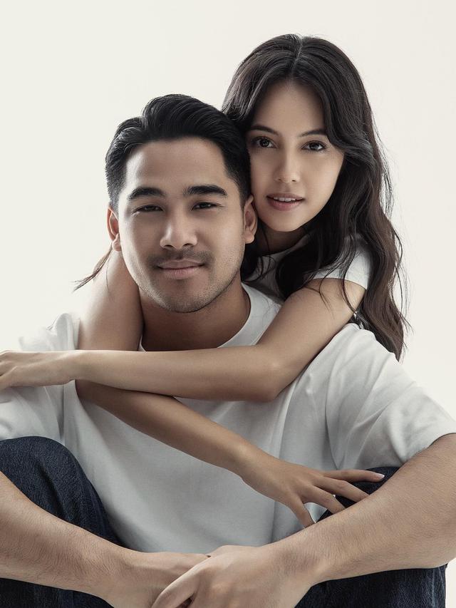 7 Pemotretan Terbaru Anggika Bolsterli Bareng Kekasih Bertema Black & White Ini Menawan