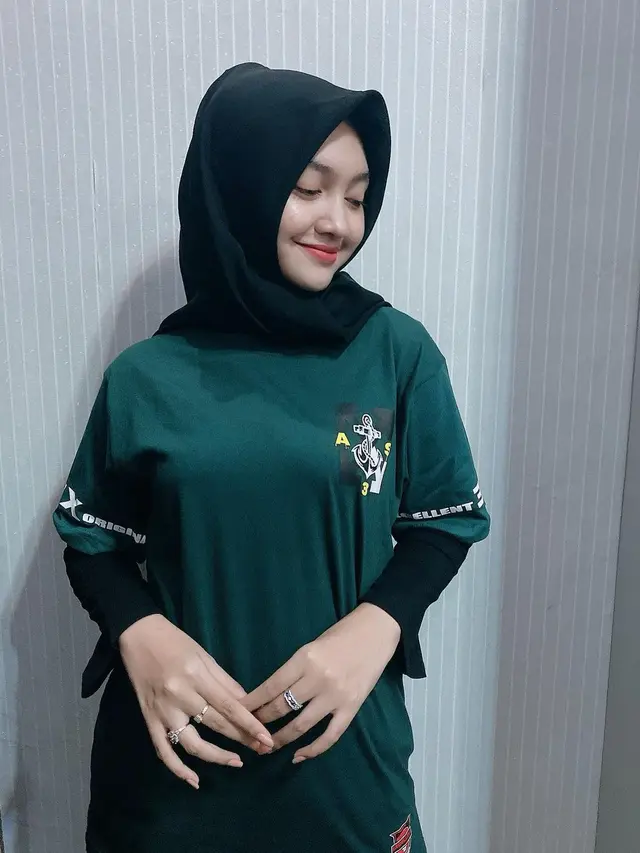 6 Pesona Jihan Audy saat Pakai Hijab Ini Curi Perhatian