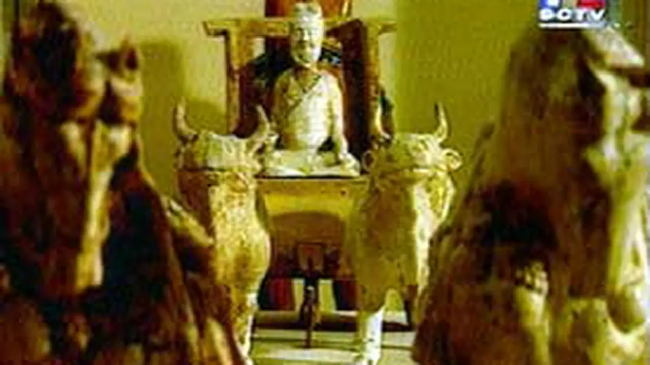 060401bLnTiongkoq.jpg