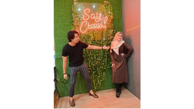 7 Momen Mesra Fairuz A Rafiq dan Sang Suami Sonny Septian, Kompak Banget