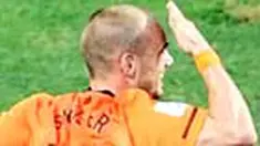 Jogo bonito Brasil luntur. Belanda semakin dekat menjuarai Piala Dunia untuk kali pertama setelah membungkam Brasil 2-1 (0-1) di Stadion Nelson Mandela Bay yang ditentukan gol sundulan Wesley Sneijder. 