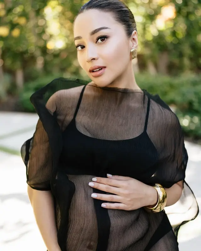 7 Potret maternity Nikita Willy jelang melahirkan, konsepnya kece bak pemotretan majalah