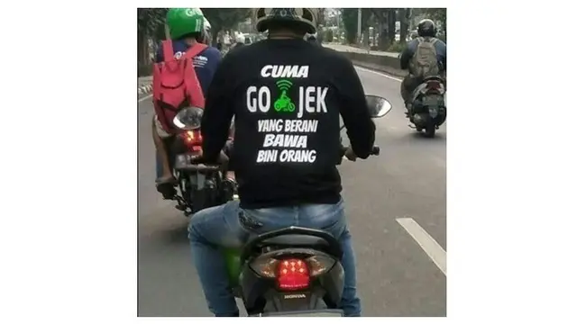 Meme Kocak Keseharian Driver Ojek Online, Penuh Perjuangan dan Tawa