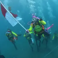 WASI pecahkan rekor dunia dalam Rangkaian Penyelam Terpanjang di Bawah Air | WASI