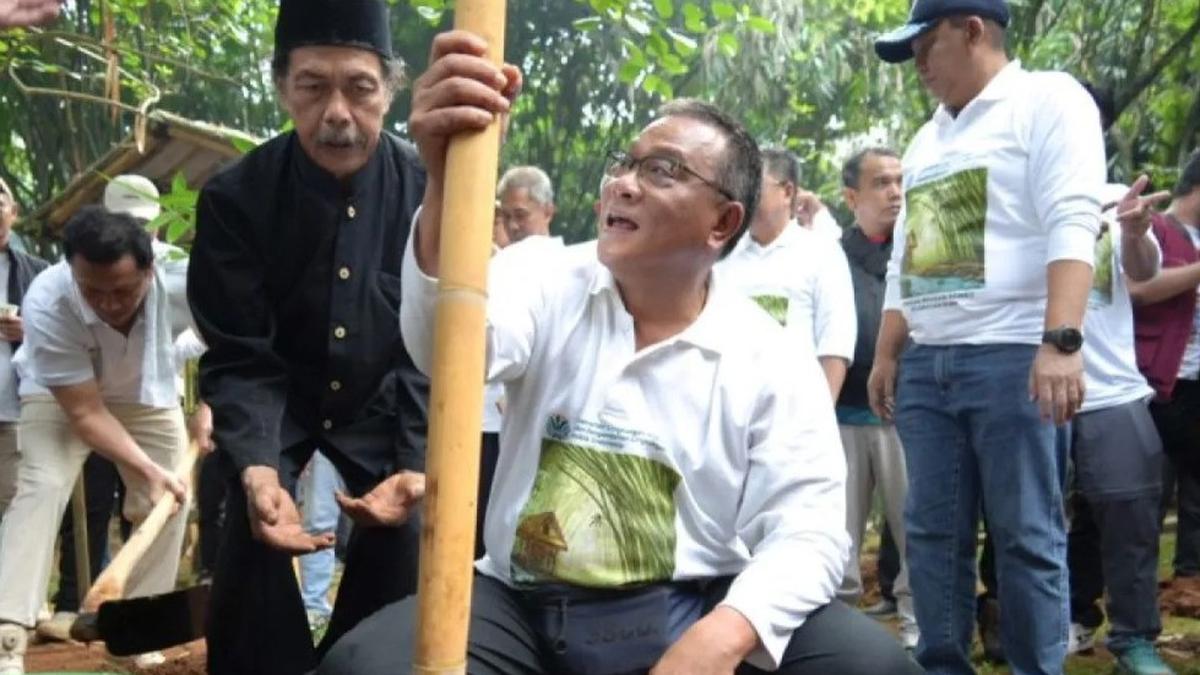 Menteri LH Canangkan 'Tobat Ekologis' lewat Gerakan Tanam 2 Miliar Pohon