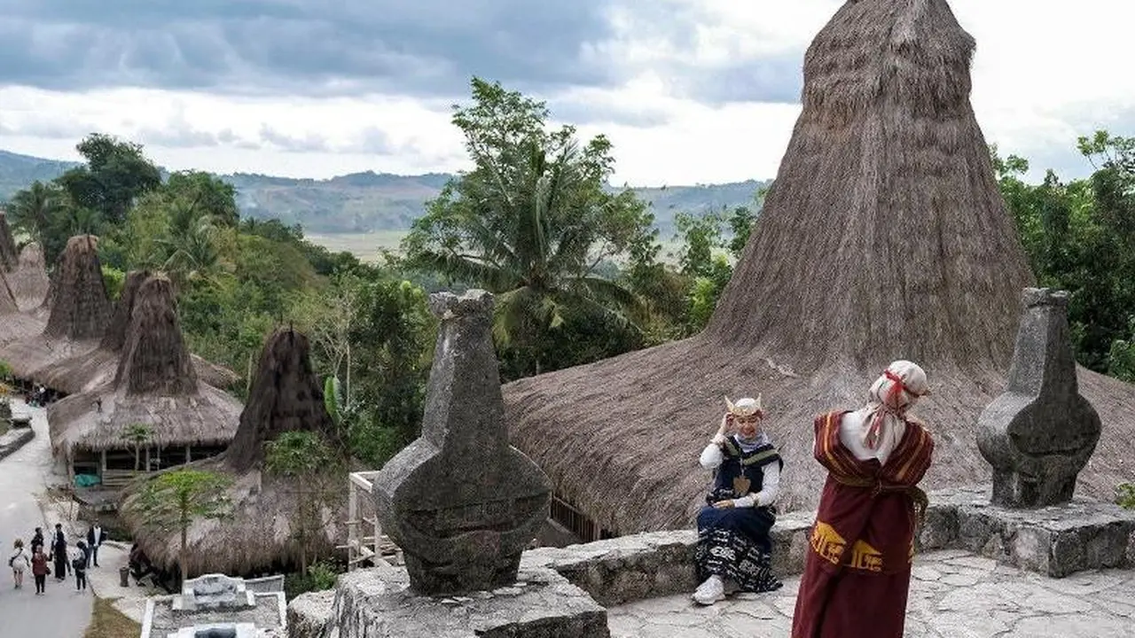 Soroti Kasus Pungli di Ratenggaro NTT, Wamenpar Tegaskan Tidak Boleh Terjadi Lagi di Tempat Wisata.  foto: dok. Kemenpar