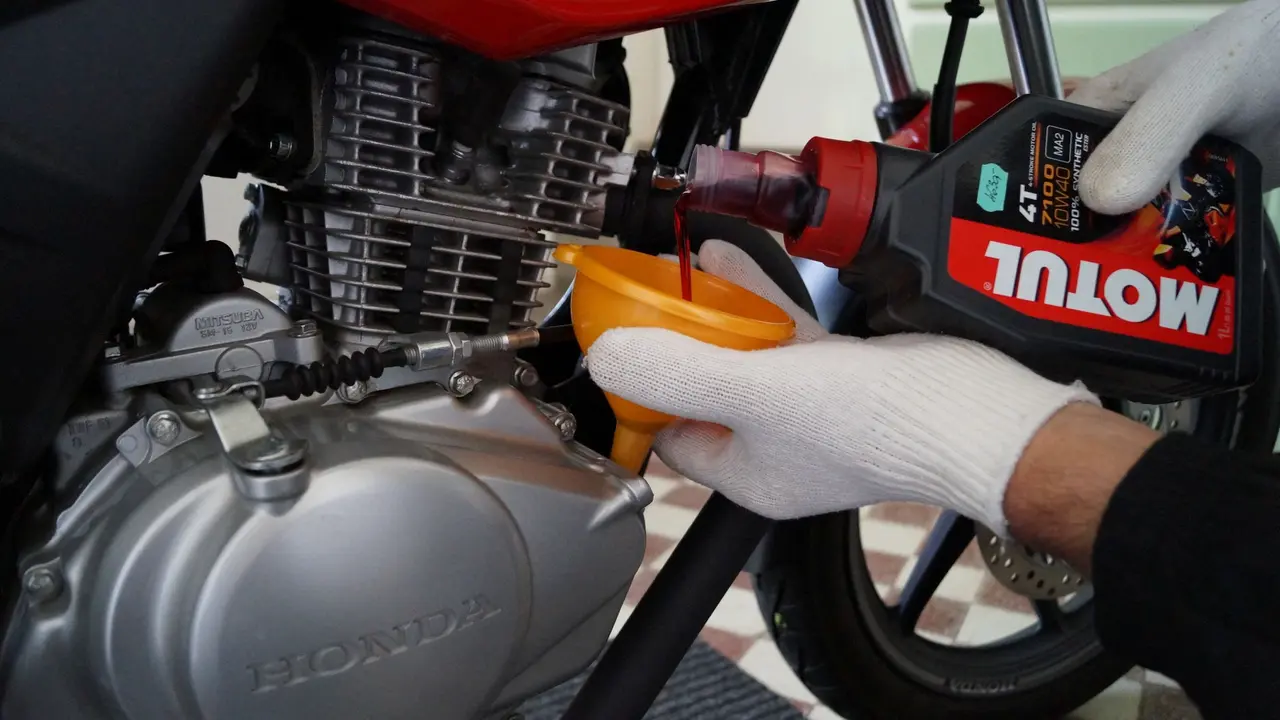 Ganti oli motor
