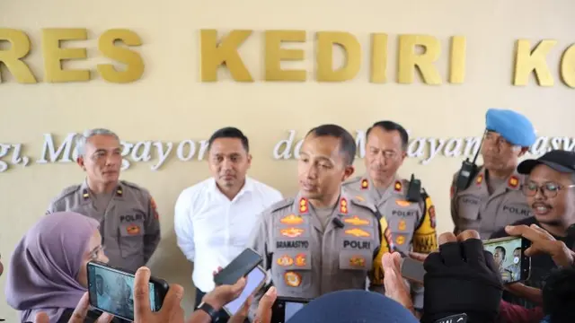 Kapolres Kediri Kota AKBP Bramastyo Priaji  saat jumpa pers di mapolres Kediri Kota (Istimewa)