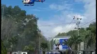 Polisi gunakan helikopter halau mahasiswa di Kendari.(Liputan6.com/Ahmad Akbar Fua)