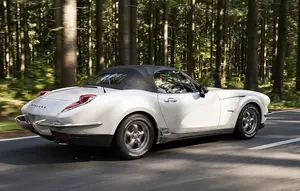 Mazda MX-5 Disulap Jadi Mobil Retro