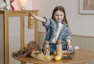 Anak dapat memahami bahwa tindakan kecil juga memiliki arti dalam menjaga lingkungan (Sumber: Pexels.com)