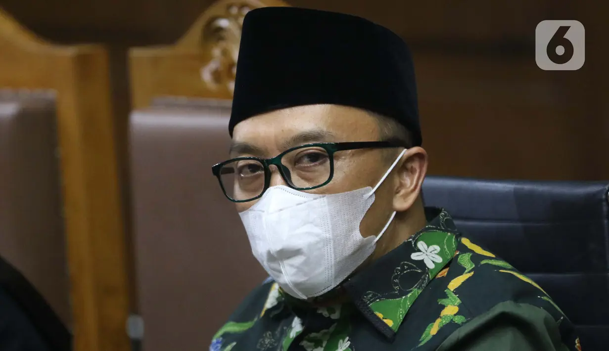 Terdakwa kasus suap dana hibah Kemenpora kepada KONI, Imam Nahrawi saat menjalani sidang lanjutan di Pengadilan Tipikor Jakarta, Rabu (18/3/2020). Sidang lanjutan mantan Menteri Pemuda dan Olahraga Imam Nahrawi ini menyimak keterangan saksi-saksi. (Liputan6.com/Helmi Fithriansyah)