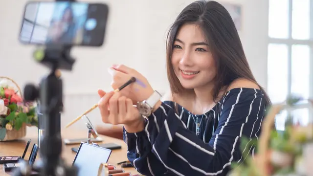 Ilustrasi membuat konten