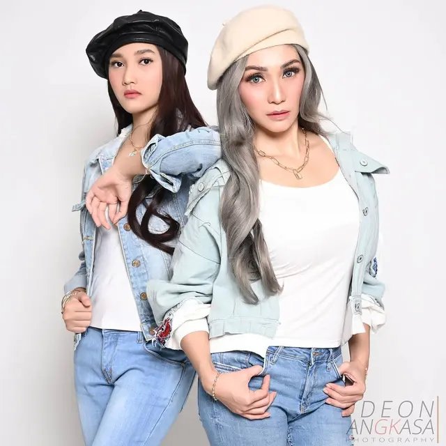 7 Pemotretan Baby Margaretha dengan Zahra, Putri Sulungnya yang Curi Perhatian