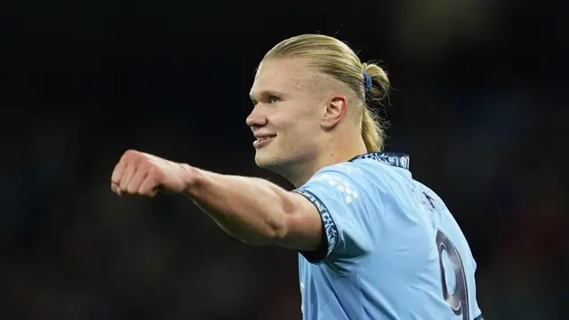 Selebrasi Erling Haaland di laga Manchester City vs Sparta Praha, Liga Champions 2024/2025. (c) AP Photo/Dave Thompson