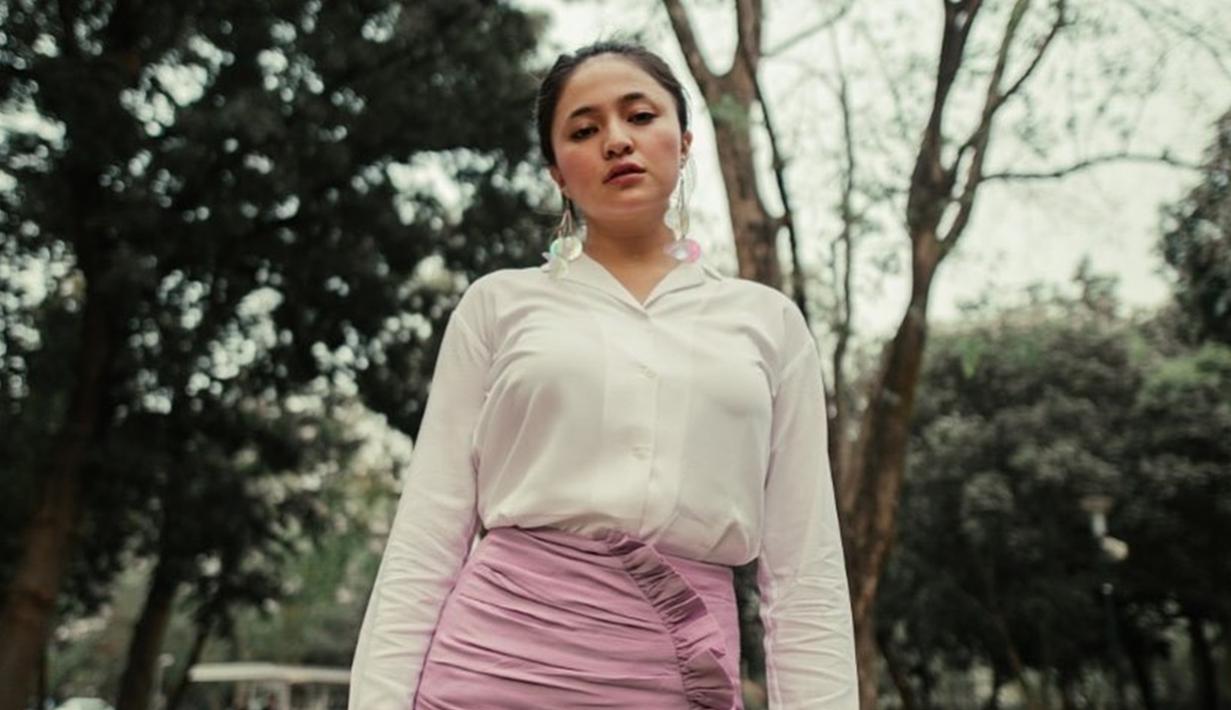 baju kaos wanita kekinian oversize