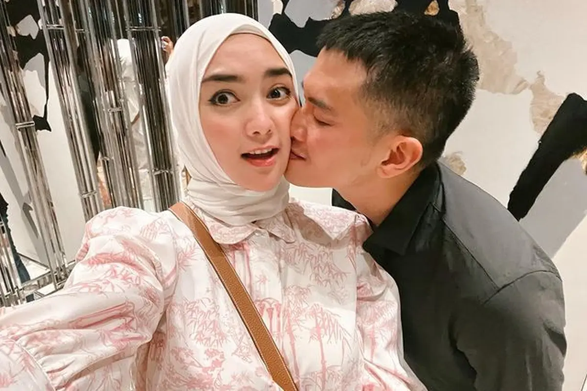 [Fimela] Citra Kirana dan Rezky Aditya