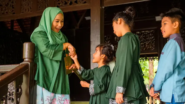 Sudah Siap Bagi-Bagi THR Lebaran? Sekarang Makin Praktis dengan QRIS Transfer di BRImo!