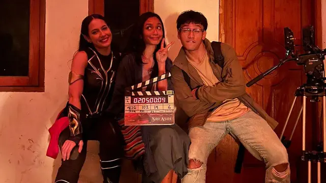 Pevita Pearce unggah momen di balik layar film Sri Asih (Foto: Instagram @pevpearce)