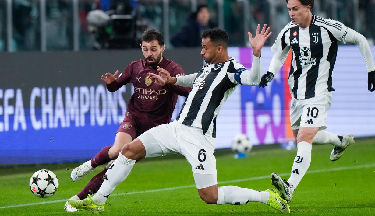 Akibat kekalahan ini, Manchester City kini telah melewati tiga pertandingan beruntun pada kompetisi Liga Champions musim ini tanpa kemenangan dengan mencatatkan dua kekalahan serta satu hasil imbang. (AP Photo/Luca Bruno)