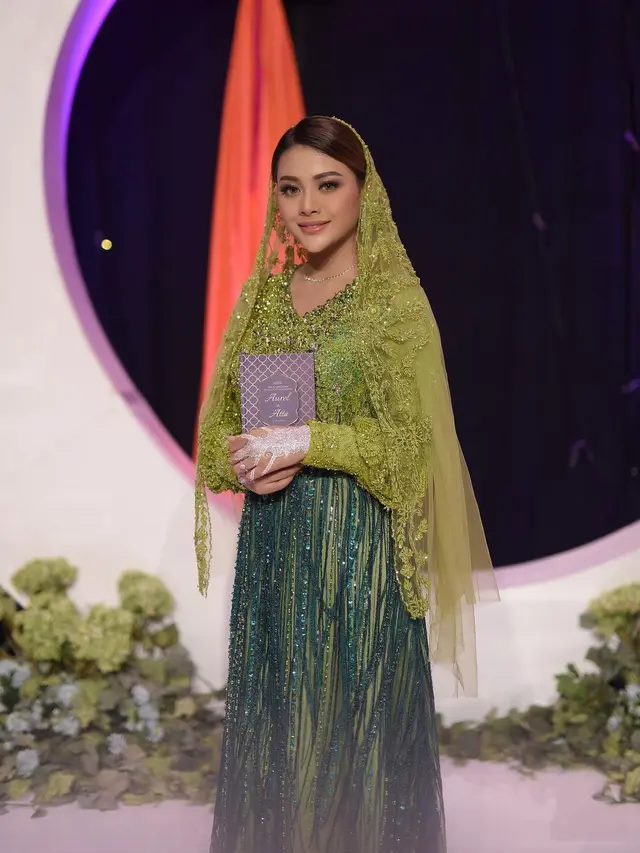 8 Potret Detail Penampilan Aurel Hermansyah dari Lamaran Hingga Henna Night, Menawan