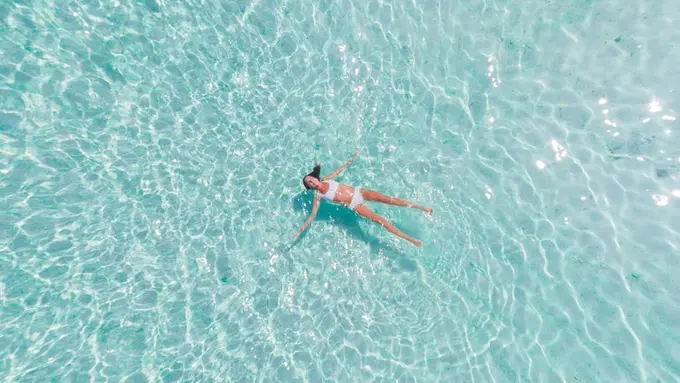 Ilustrasi berenang
