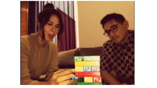 7 Potret Kebersamaan Afgan dan Raisa, Kembali Rilis Single Bersama