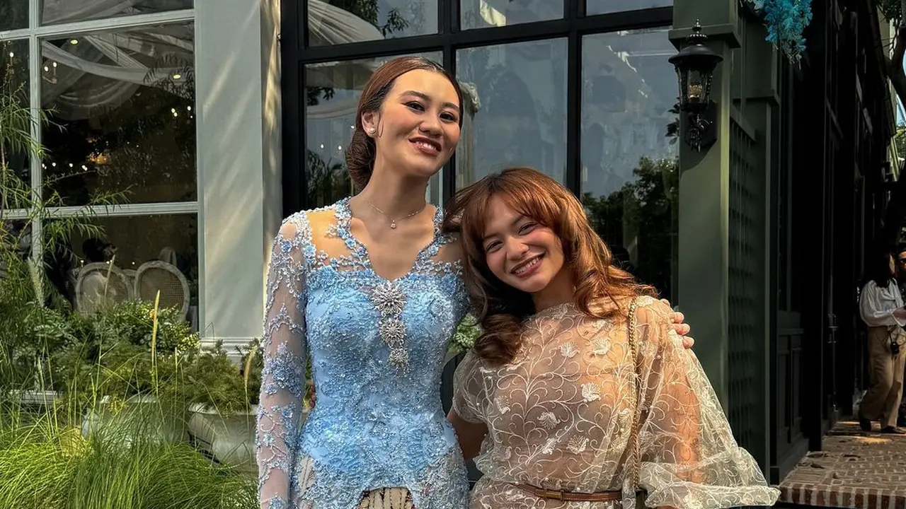 Potret Amel Carla di acara lamaran Thariq-Aaliyah (Sumber: Instagram/@amelcarla)