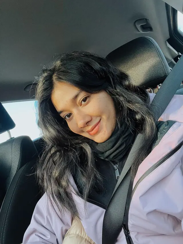 Naysila Mirdad Pertama Kali Warnai Rambut