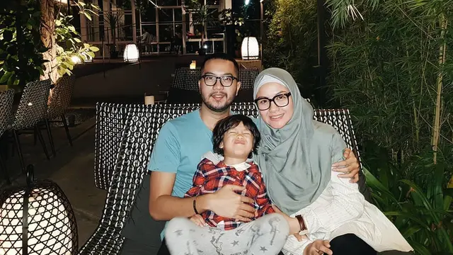 [Bintang] Revalina S Temat