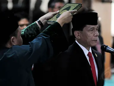 Mahkamah Agung melantik Ketua Badan Pemeriksa Keuangan (BPK) Rizal Djalil di Jakarta, Senin (28/4/14). (Liputan6.co/Johan Tallo)