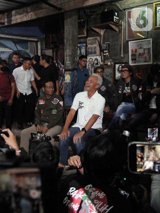 <p>Ganjar mengaku sudah melakukan beberapa kali pertemuan dan perbincangan dengan Slank. Dia mengatakan Slank menyampaikan sejumlah pesan kepadanya. (merdeka.com/Imam Buhori)</p>