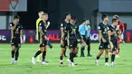 Pemain Dewa United tertunduk lesu setelah ditahan imbang Phnom Penh Crown pada laga matchday pertama grup E AFC Challenge League di Indomilk Arena, Tangerang, Minggu (26/10/2025). (Bola.com/M Iqbal Ichsan)