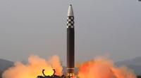 Uji peluncuran apa yang disebut media pemerintah sebagai rudal balistik antar benua (ICBM) tipe baru. (Foto: AFP)