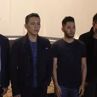 Ariel mengungkapkan referensinya dalam membuat lirik lagu yang puitis.