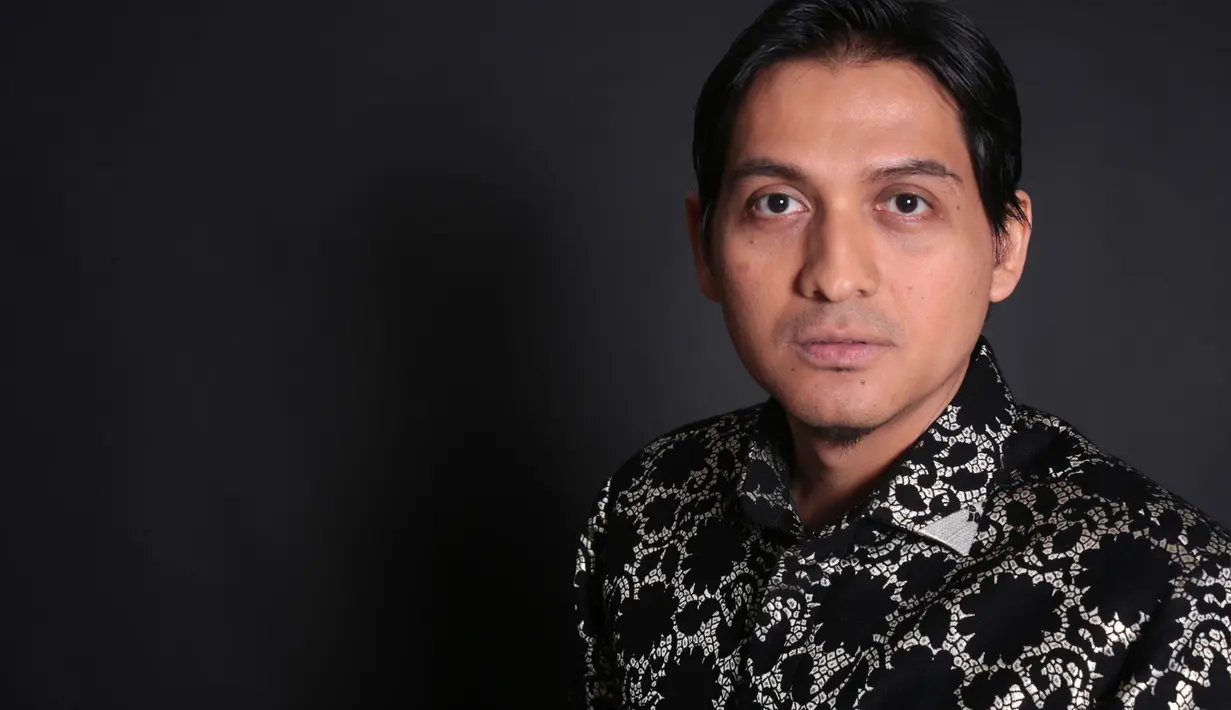 Kuasa hukum Indadari ini merupakan bantuan dari mantan suaminya, Lucky Hakim. Anggota DPR itu bukan bermaksud mencampuri urusan rumah tangga mantan istrinya, melainkan khawatir kondisi putrinya, Nokia Nebula Putri Hawakib. (Febio Hernanto/Bintang.com)