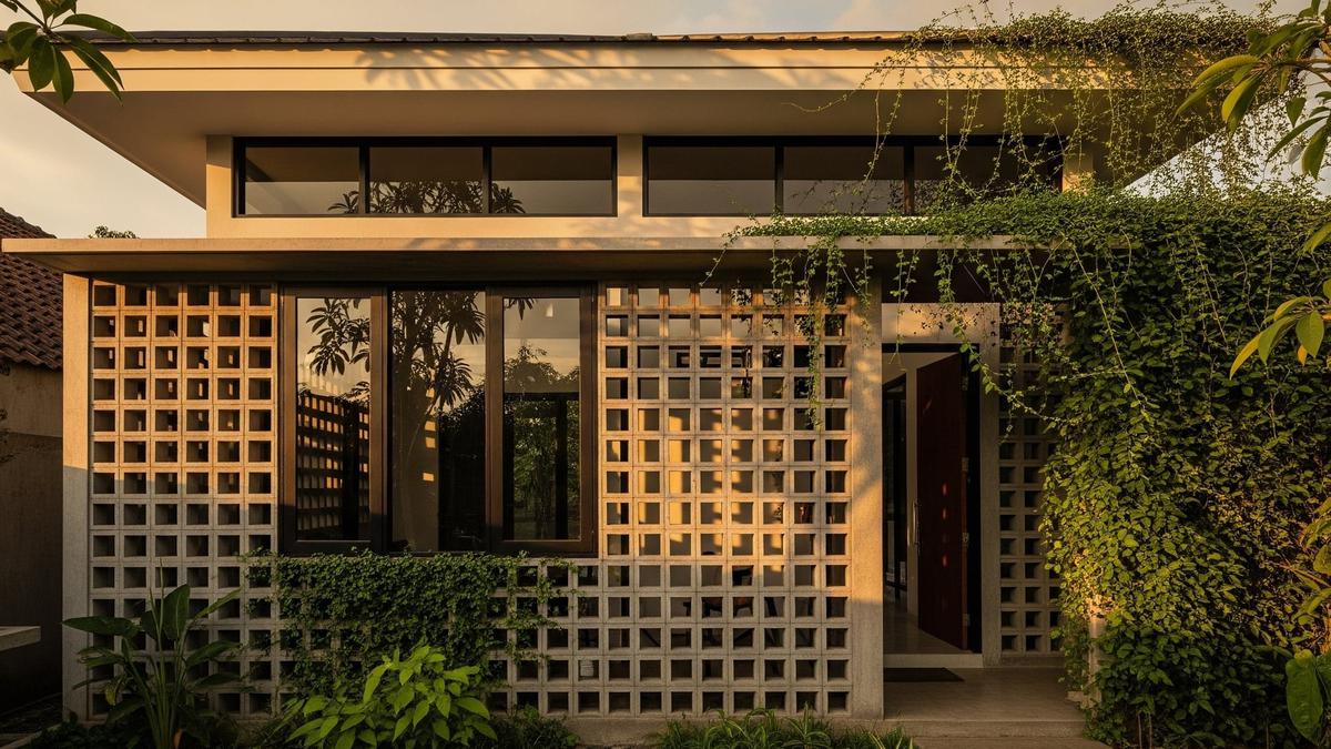 10 Desain Rumah Minimalis Sederhana 1 Lantai Hadap Barat Anti Panas &amp; Silau