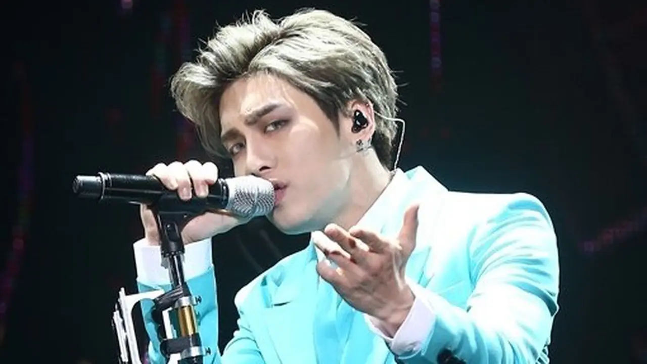 Jonghyun SHINee Sukses Tampil dengan Karya Solo