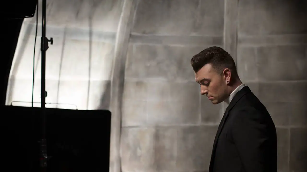 Sam Smith Dikabarkan Mengisi Soundtrack James Bond `Spectre`