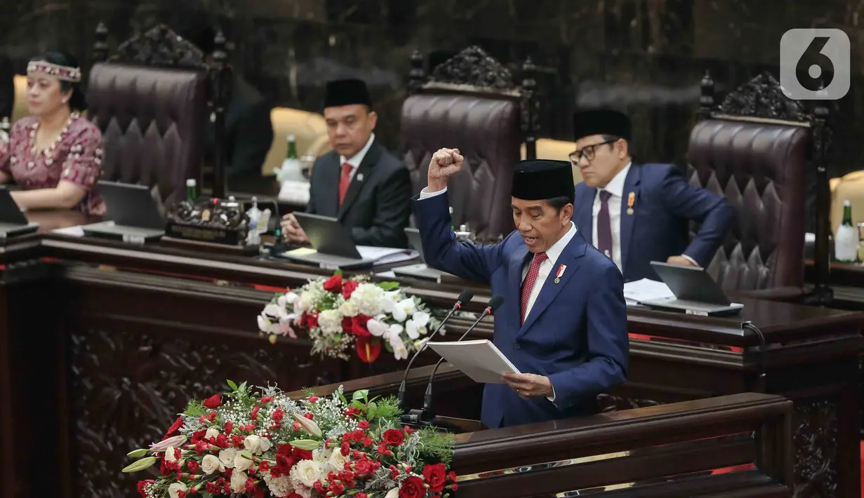 Presiden Joko Widodo mengatakan RAPBN 2024 didesain guna mempercepat transformasi ekonomi yang inklusif dan berkelanjutan. (Liputan6.com/Faizal Fanani)