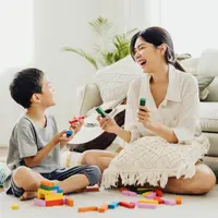 ilustrasi seorang ibu bersama anak laki-lakinya/copyright shutterstock&nbsp;Auttapol Tatiyarat