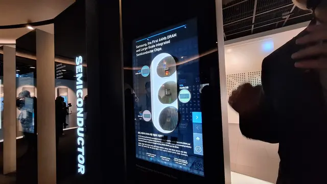 Samsung Innovation Museum juga memberikan pengetahuan soal perkembangan teknologi secara rinci dari masa ke masa (Liputan6.com/Giovani Dio Prasasti)